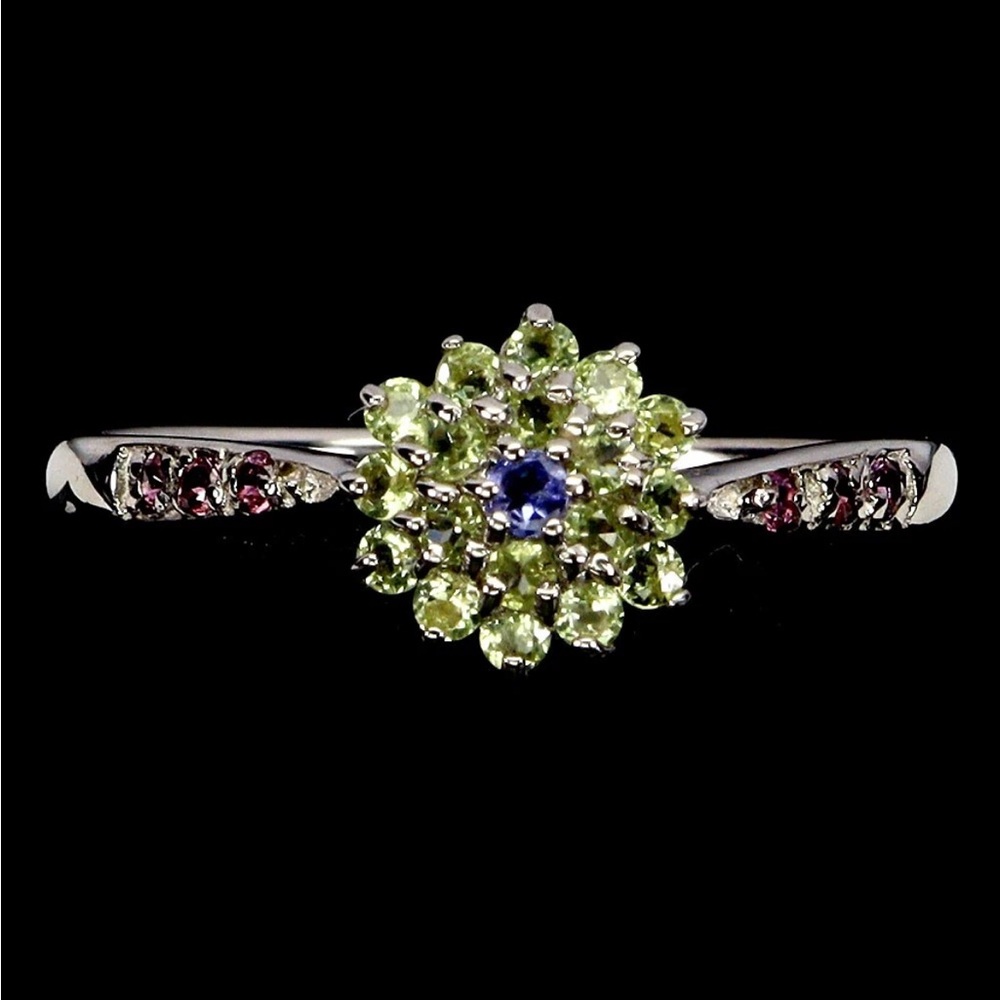 925 Silver Tanzanite Peridot Rhodolite Floral Ring. Size 9
